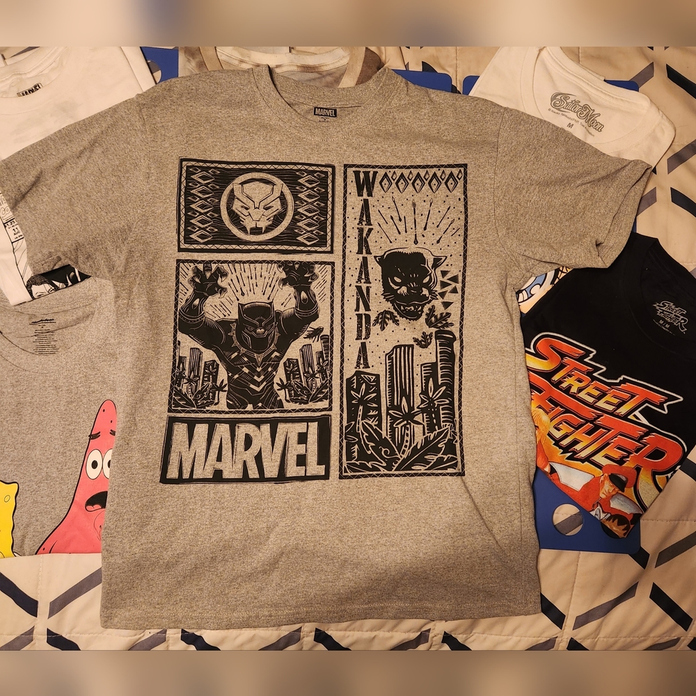 Black Panther T-Shirt size medium